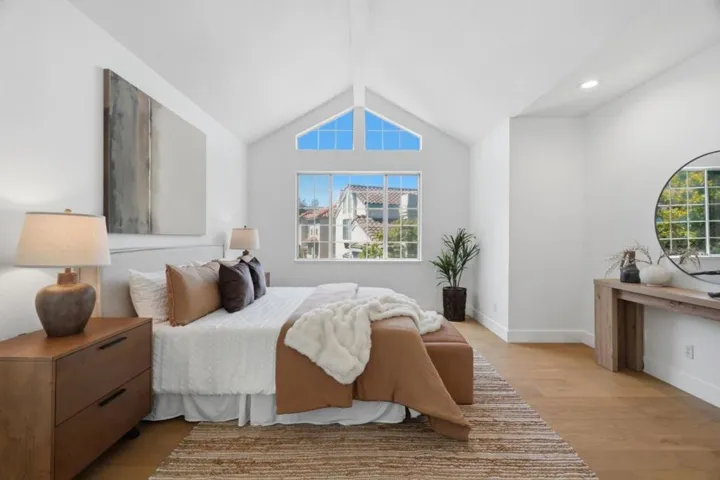 2325 De Varona Place, Santa Clara, California 95050
