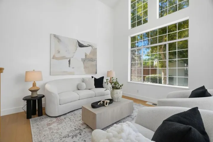 2325 De Varona Place, Santa Clara, California 95050
