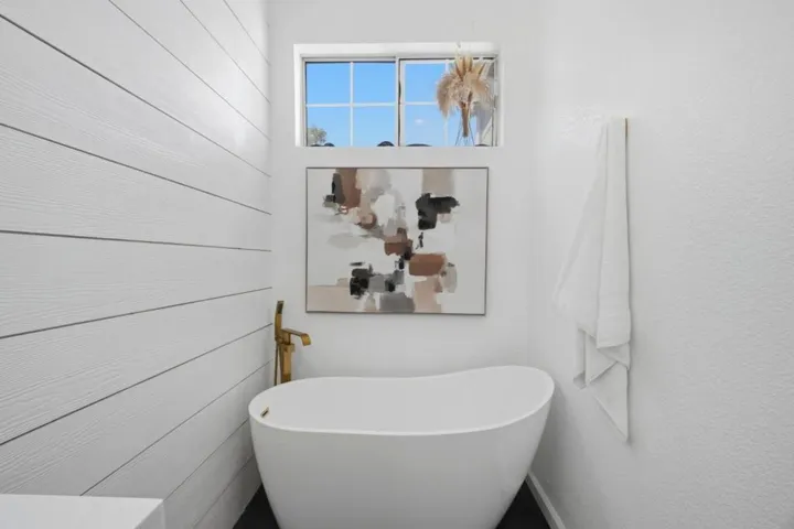 2325 De Varona Place, Santa Clara, California 95050