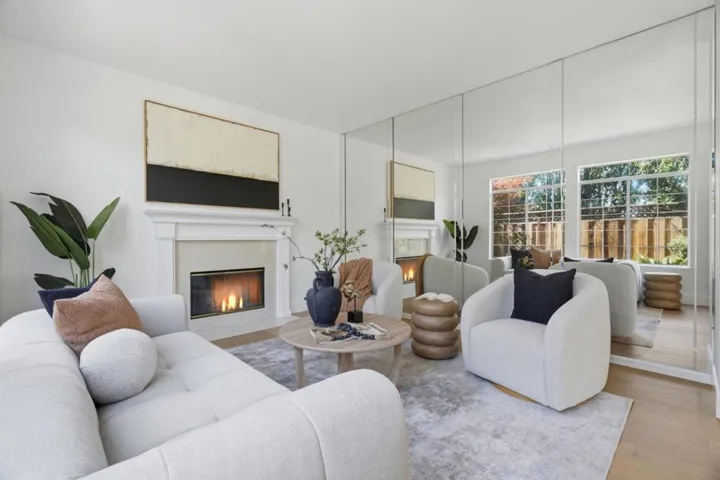 2325 De Varona Place, Santa Clara, California 95050