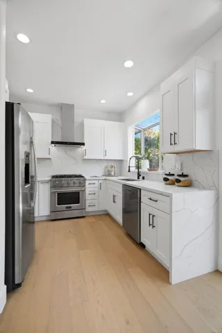 2325 De Varona Place, Santa Clara, California 95050