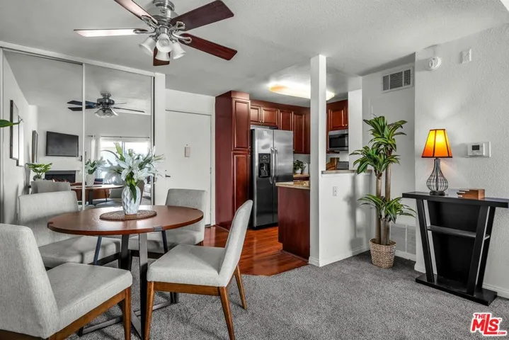 21520 Burbank Boulevard 313, Woodland Hills, California 91367