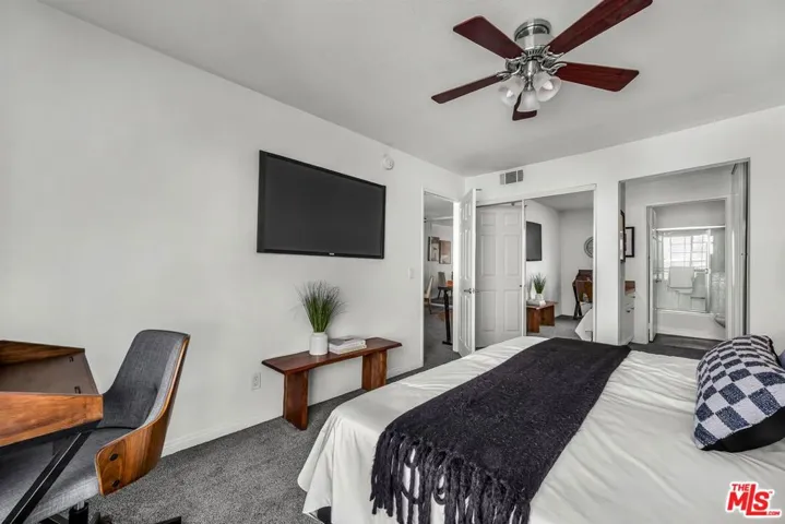 21520 Burbank Boulevard 313, Woodland Hills, California 91367