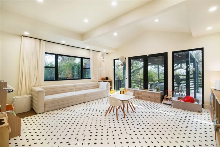 Family Room/ Play Pen