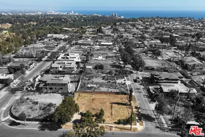 14612 Bestor Boulevard, Pacific Palisades, California 90272