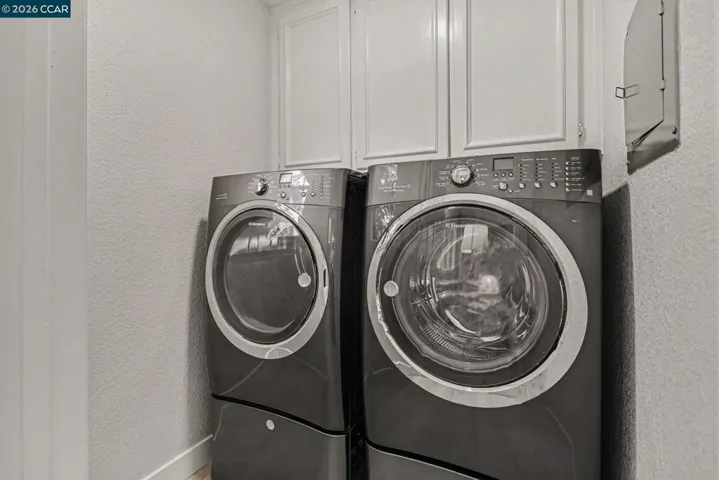 Laundry Room off of FR