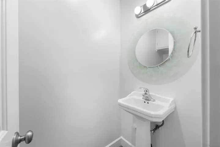 1740 Roosevelt Apt B, San Diego, California 92109