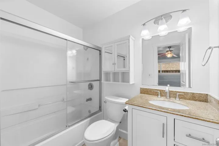 1740 Roosevelt Apt B, San Diego, California 92109