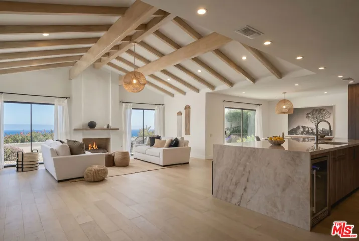 20374 Seaboard Road, Malibu, California 90265