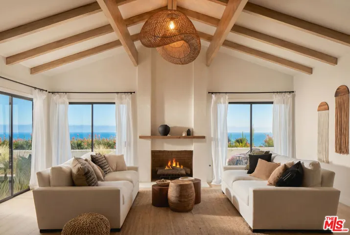 20374 Seaboard Road, Malibu, California 90265