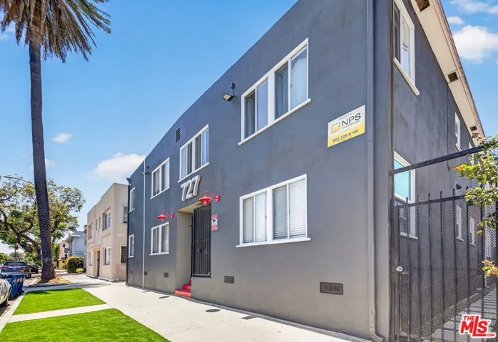 727 Olive Avenue, Long Beach, California 90813