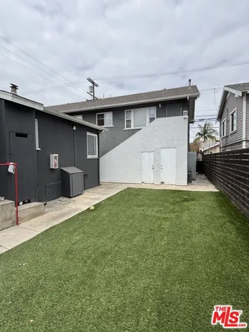 727 Olive Avenue, Long Beach, California 90813