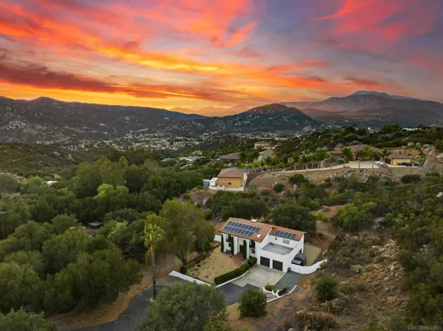 1829 Via Corina, Alpine, California 91901