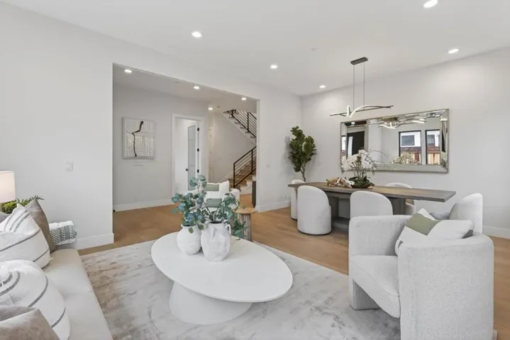10468 S Stelling Road, Cupertino, California 95014