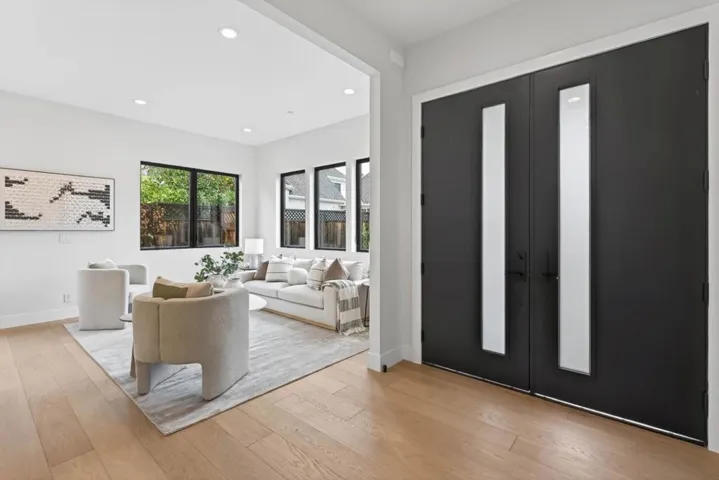 10468 S Stelling Road, Cupertino, California 95014