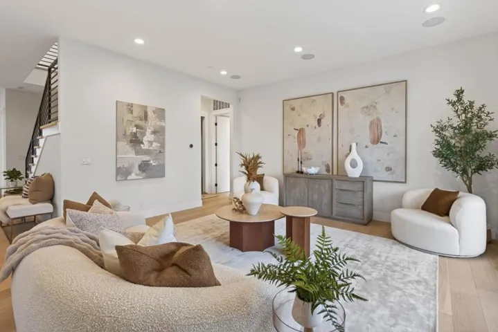 10468 S Stelling Road, Cupertino, California 95014