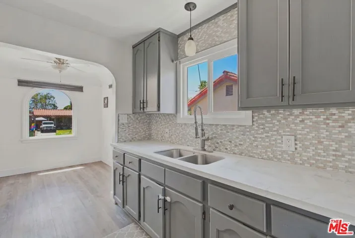 8920 Dalton Avenue, Los Angeles, California 90047