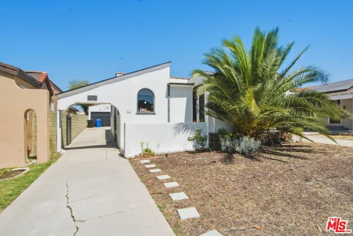8920 Dalton Avenue, Los Angeles, California 90047