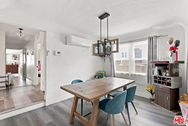 8920 Dalton Avenue, Los Angeles, California 90047