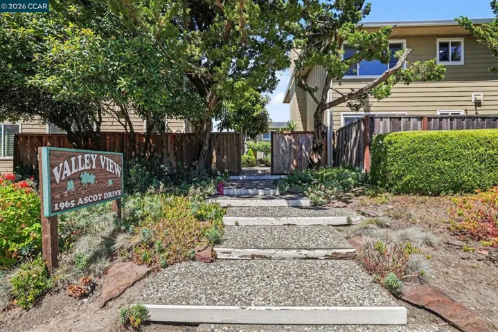 1965 Ascot Dr 6, Moraga, California 94556