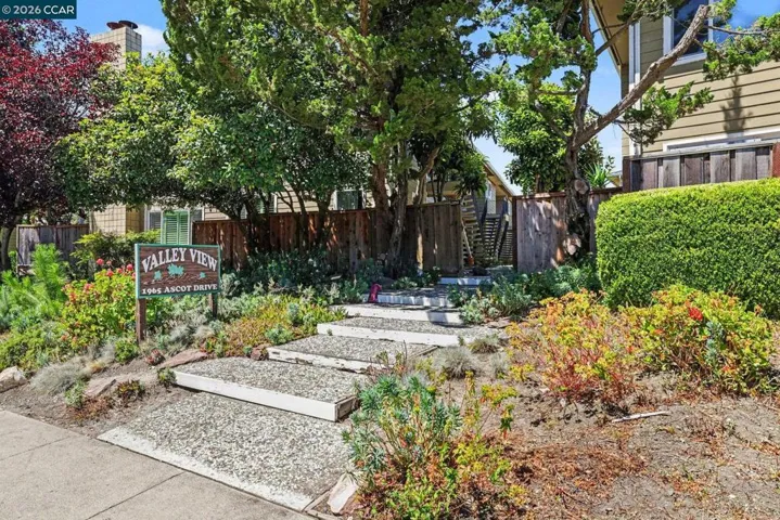 1965 Ascot Dr 6, Moraga, California 94556