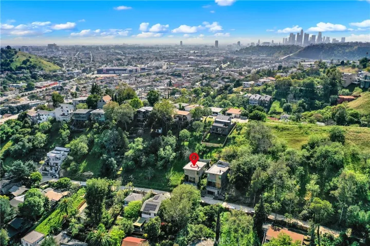 3949 Glenalbyn Drive, Los Angeles, California 90065