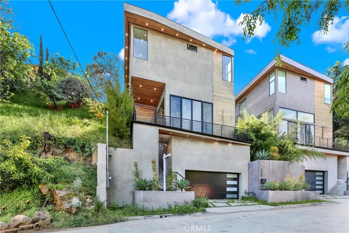 3949 Glenalbyn Drive, Los Angeles, California 90065