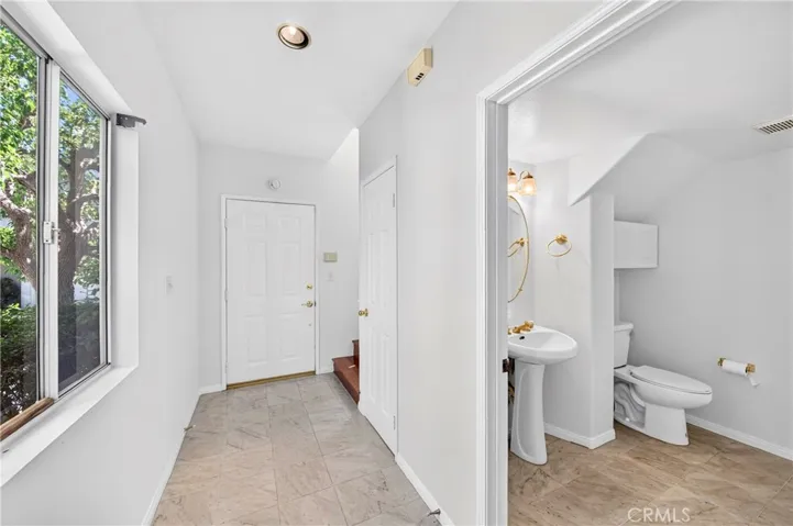Marble Floor entry