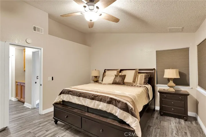 19121 Nimshew Road, Apple Valley, California 92308