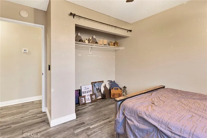 19121 Nimshew Road, Apple Valley, California 92308