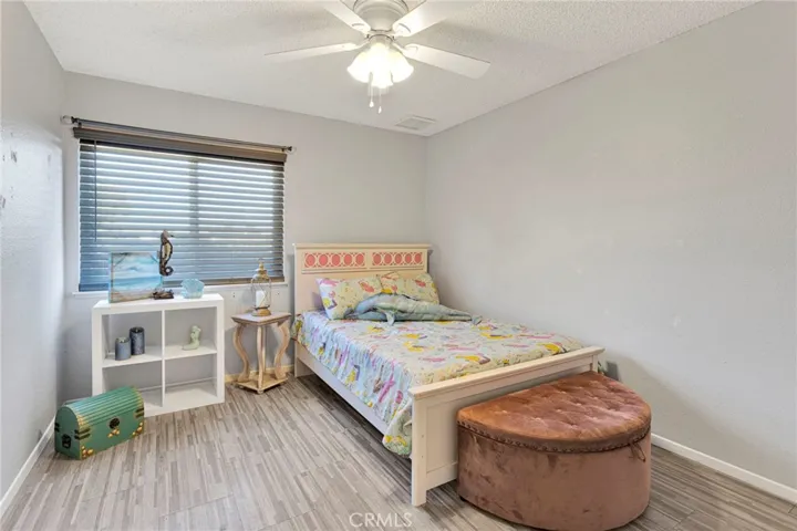 19121 Nimshew Road, Apple Valley, California 92308