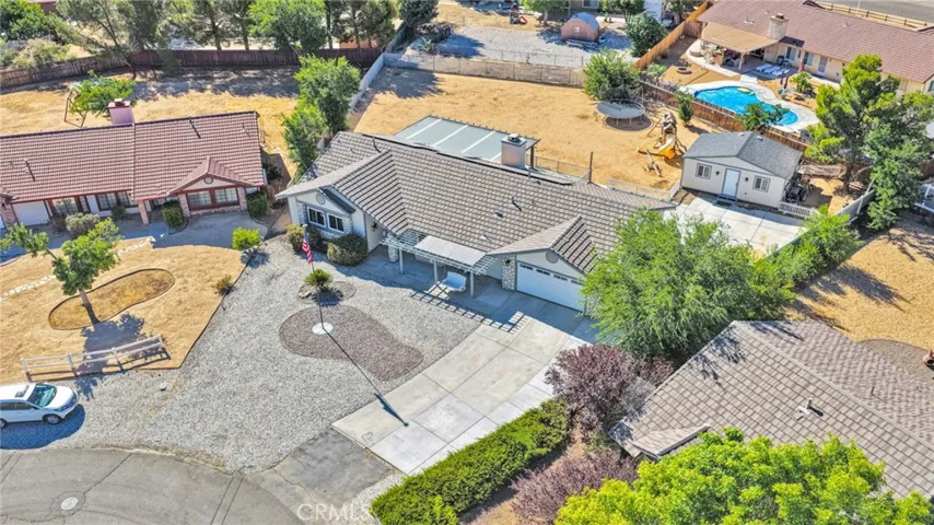 19121 Nimshew Road, Apple Valley, California 92308