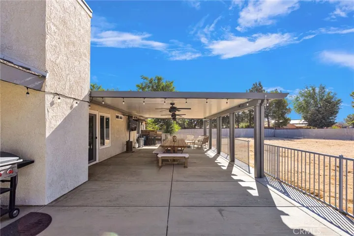 19121 Nimshew Road, Apple Valley, California 92308
