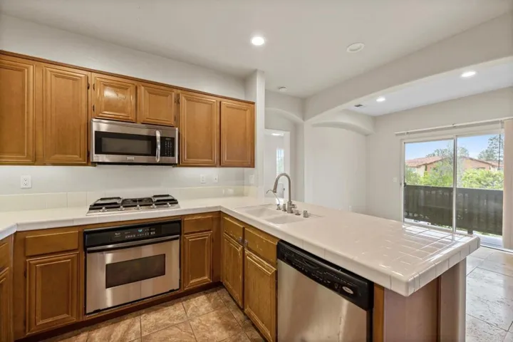 4450 Brisbane Way 6, Oceanside, California 92058