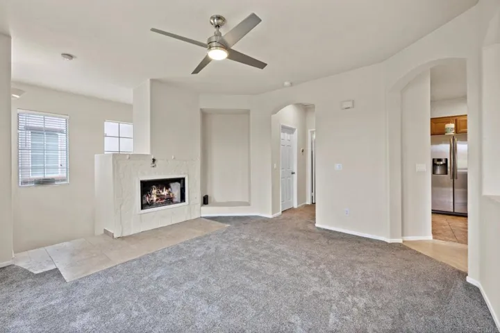4450 Brisbane Way 6, Oceanside, California 92058