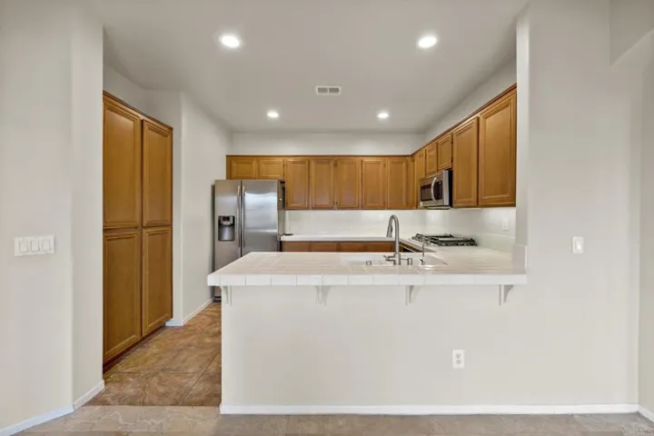 4450 Brisbane Way 6, Oceanside, California 92058