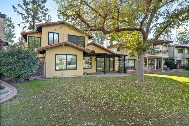 4157 Pinewood Lake, Bakersfield, California 93309