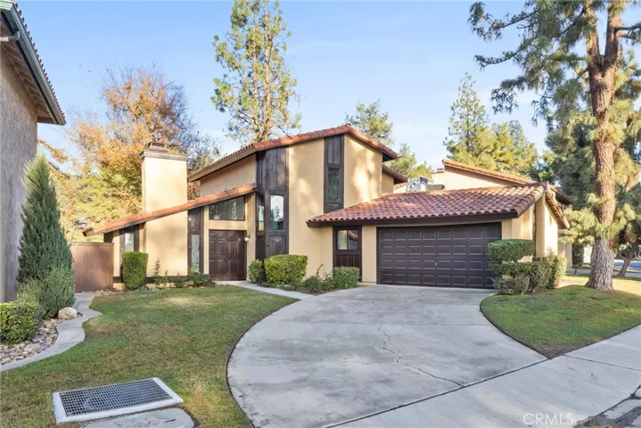 4157 Pinewood Lake, Bakersfield, California 93309