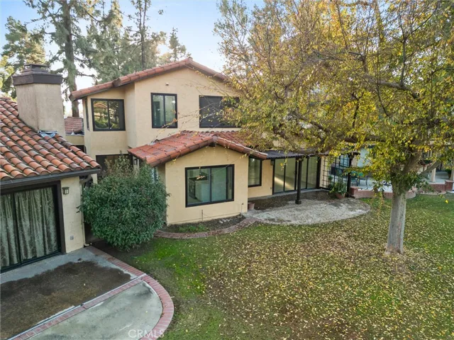 4157 Pinewood Lake, Bakersfield, California 93309