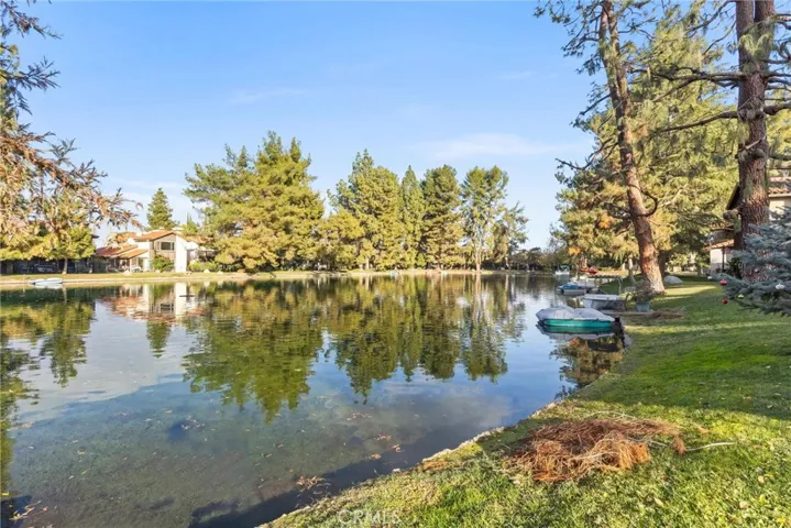 4157 Pinewood Lake, Bakersfield, California 93309