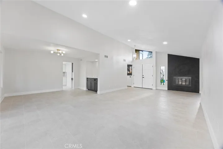 4157 Pinewood Lake, Bakersfield, California 93309