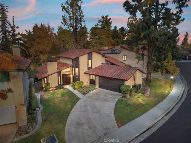 4157 Pinewood Lake, Bakersfield, California 93309