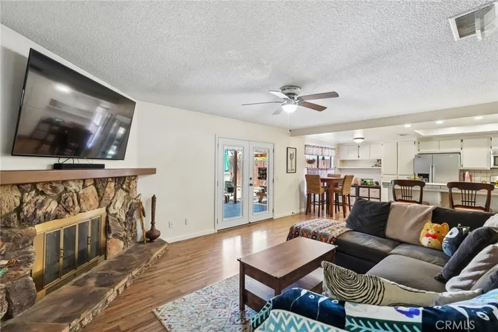 41336 Thornton Avenue, Hemet, California 92544