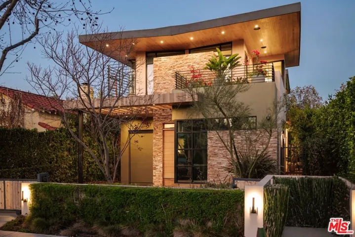 366 Huntley Drive, West Hollywood, California 90048