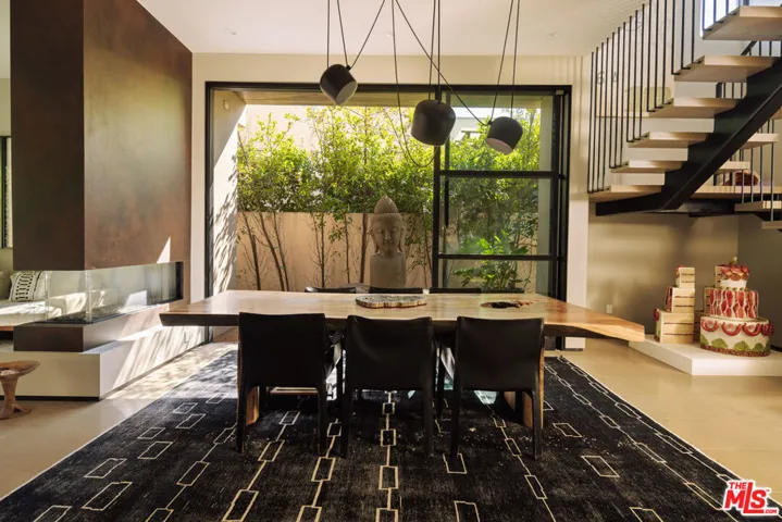366 Huntley Drive, West Hollywood, California 90048
