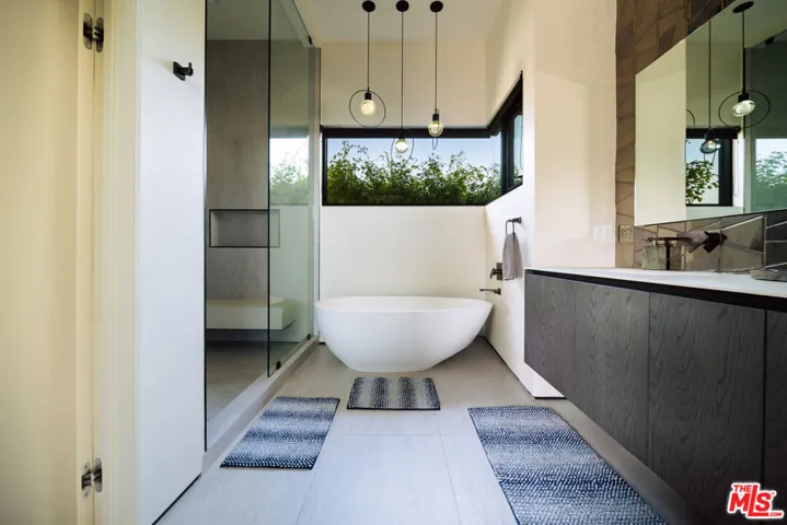 366 Huntley Drive, West Hollywood, California 90048
