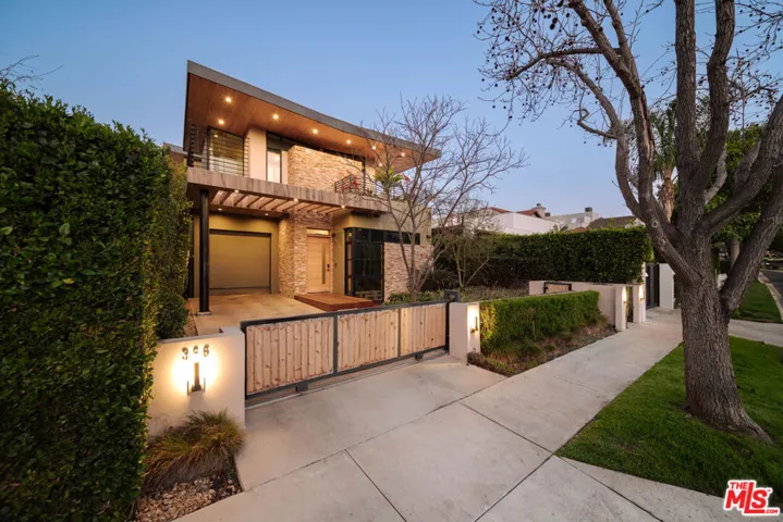 366 Huntley Drive, West Hollywood, California 90048