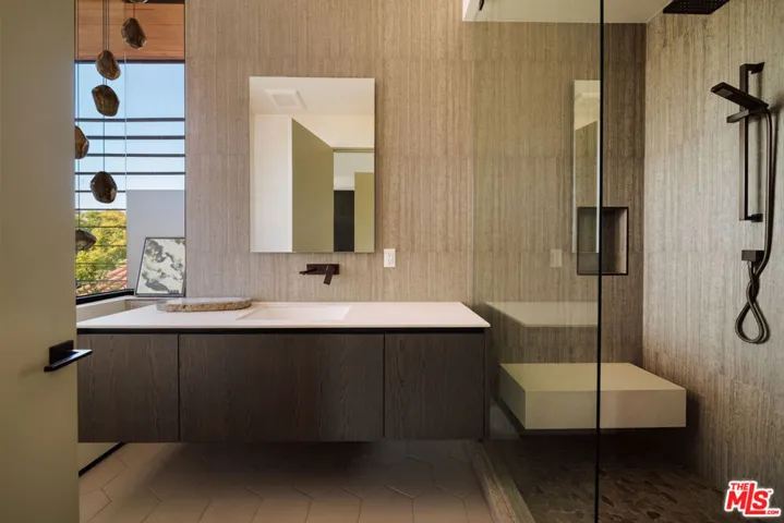366 Huntley Drive, West Hollywood, California 90048