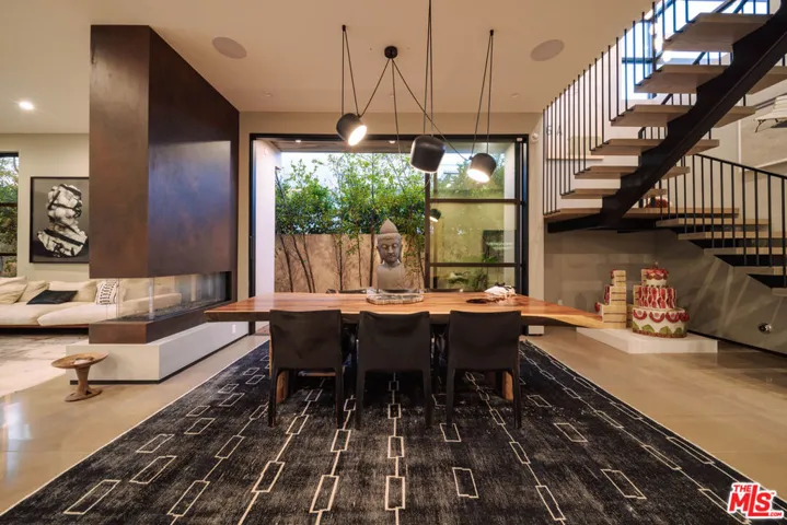 366 Huntley Drive, West Hollywood, California 90048