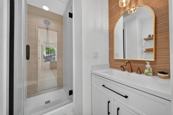 1892 Macduee Way, San Jose, California 95121